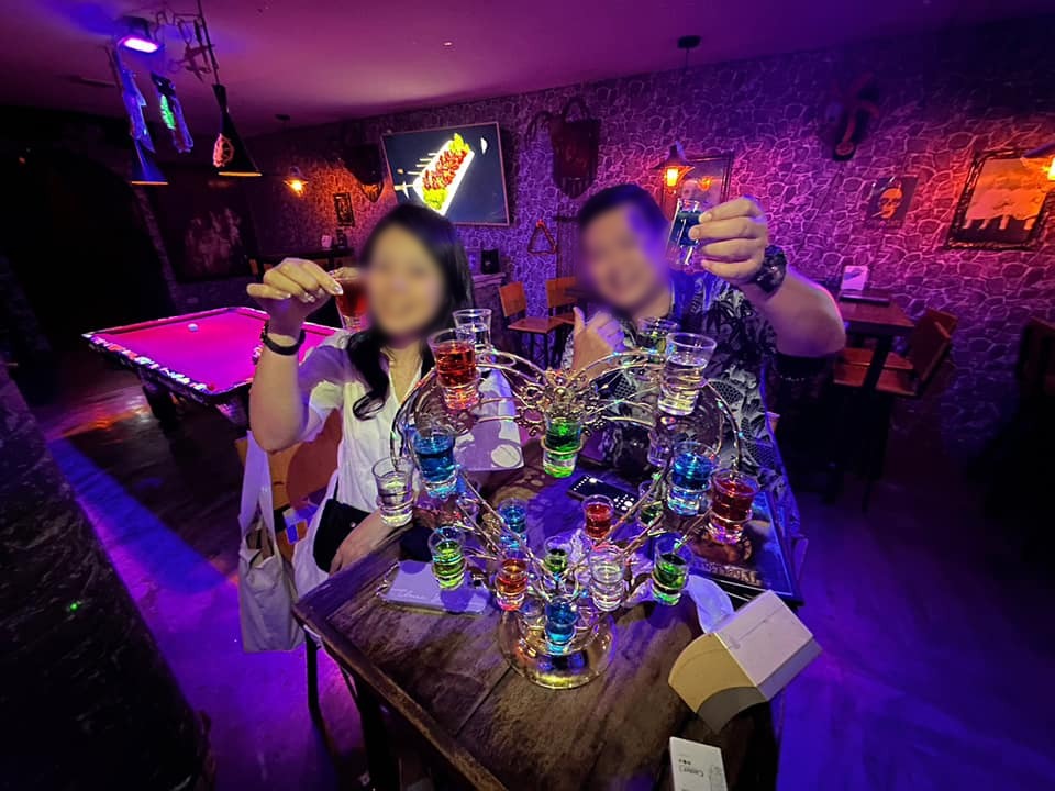 Bar