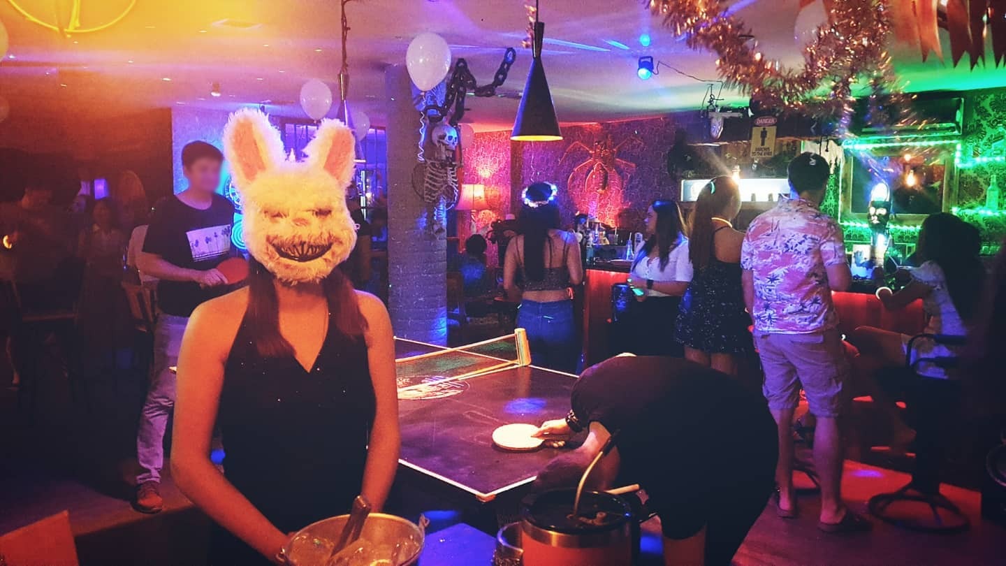 Bar